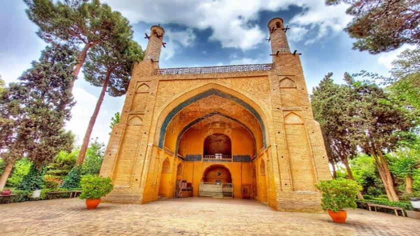 Iranpress: منار جنبان في أصفهان مبنى تاريخي يحمل سرًا خفيًا