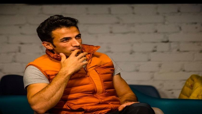 Iranpress: متسلق جليد إيراني يفوز بالذهبية في كأس العالم للعبة بسويسرا
