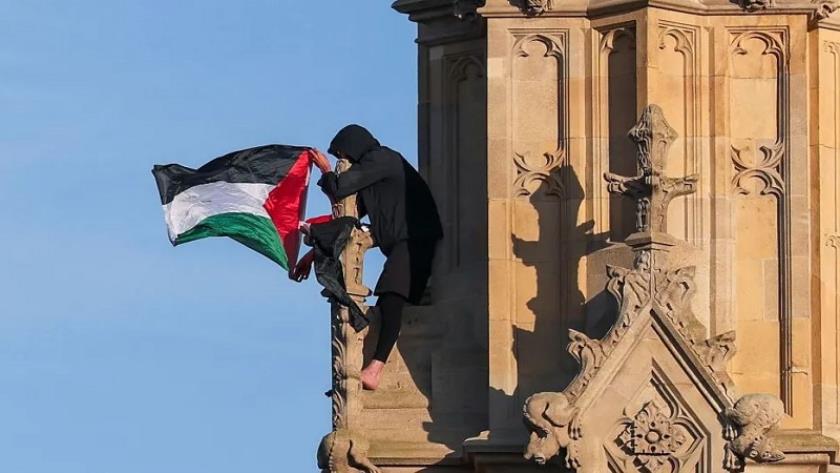 Iranpress: رفع العلم الفلسطيني فوق برج لندن