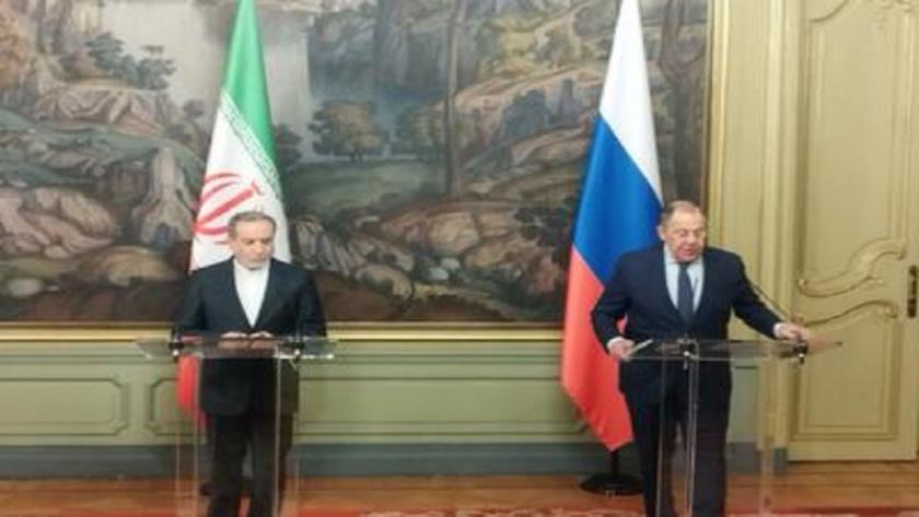 Iranpress: لافروف: روسيا تدعم الجهود الرامية إلى حصول اتفاق نووي بين إيران وأمريكا