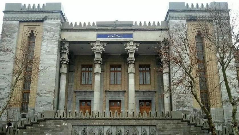 Iranpress: وزارة الخارجية: لن نقبل بأي شكل من الأشكال تهديدات وضغوط الولايات المتحدة