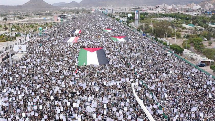 Iranpress: صنعاء.. مسيرة حاشدة دعمًا لغزة وفلسطين