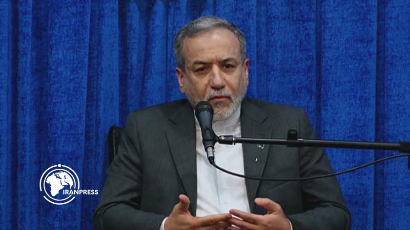 Iranpress: وزراء خارجية بعض الدول يتصلون بوزير الخارجية الإيراني