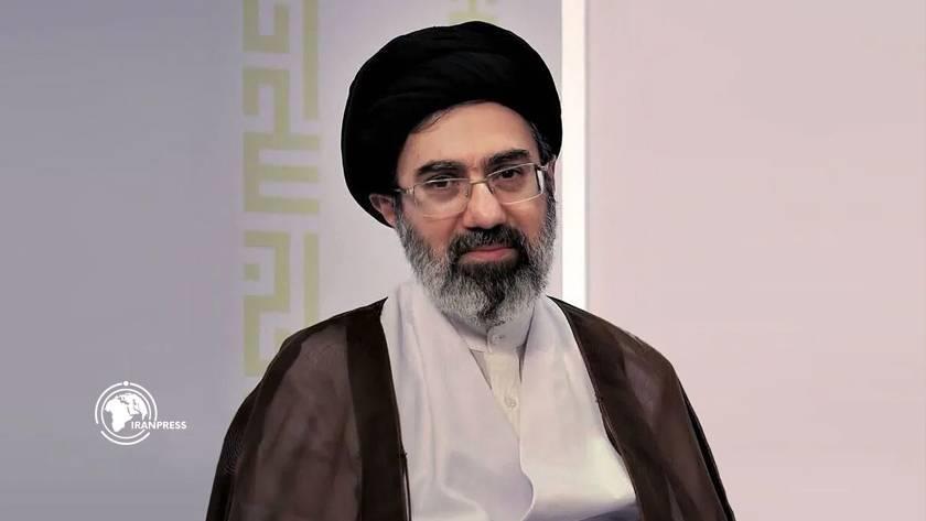 Iranpress: رسالة قائد الثورة الإسلامية بمناسبة يوم العمال ويوم المعلم