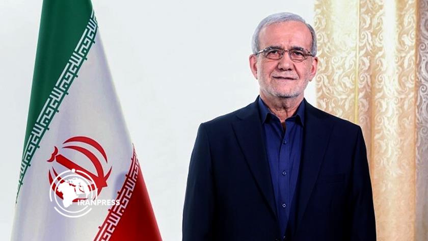 Iranpress: الرئيس الإيراني يهنئ الشعب بعيد الأضحى المبارك