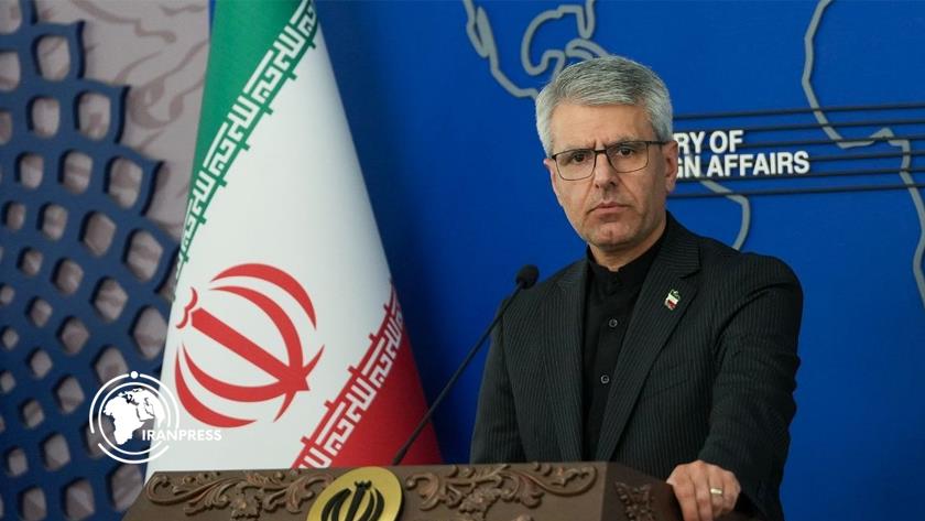 Iranpress: الخارجية الإيرانية تدين الاعتداء الأمريكي على مدينة بندر عباس جنوبي إيران